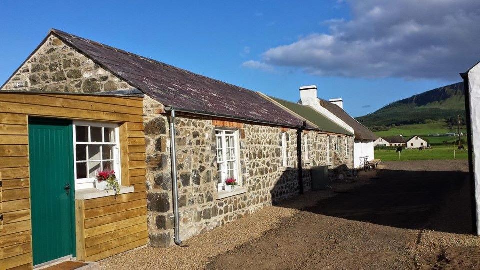 Ballymultimber Cottages - Mountain Views Near Beach Limavady Buitenkant foto